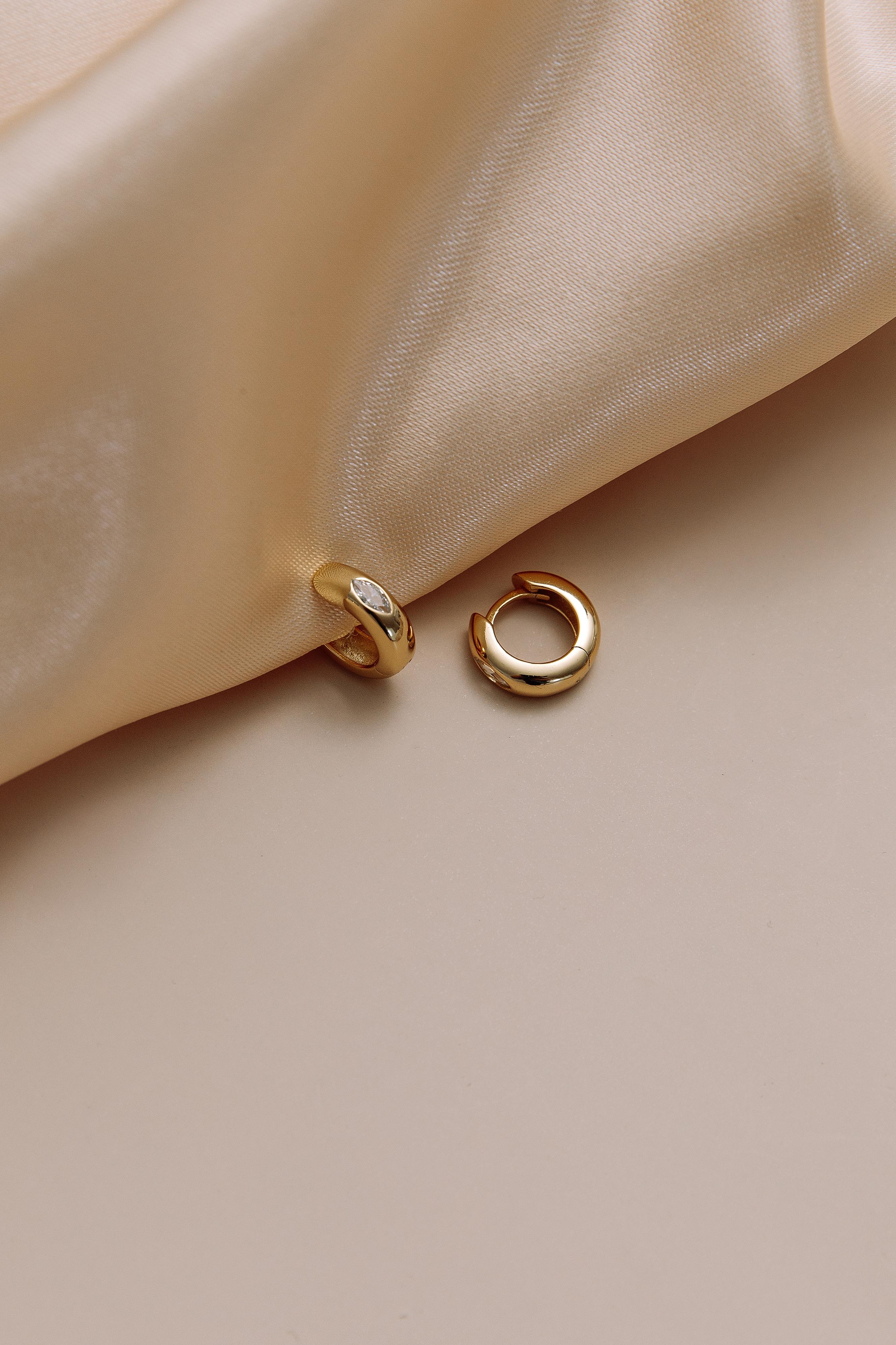 Coco Gold Huggies