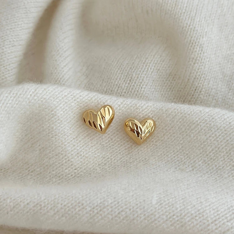 A Little Heart Stud Earrings