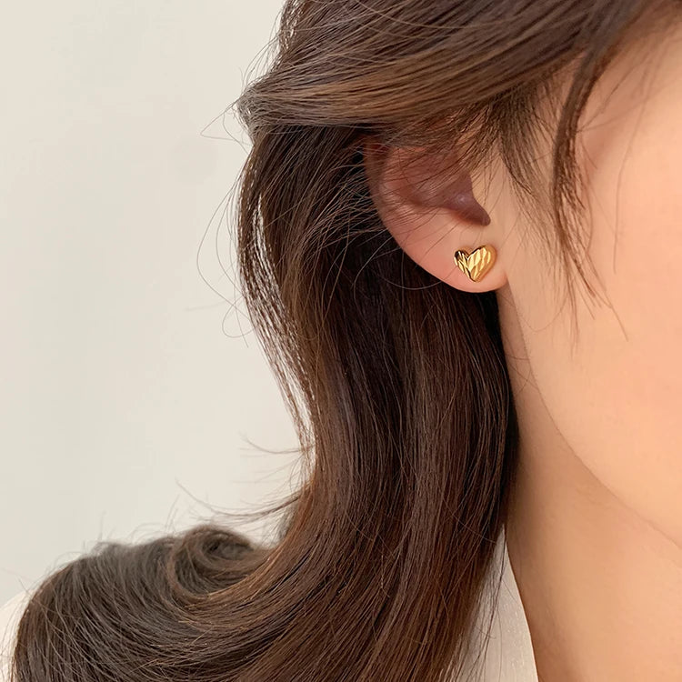A Little Heart Stud Earrings