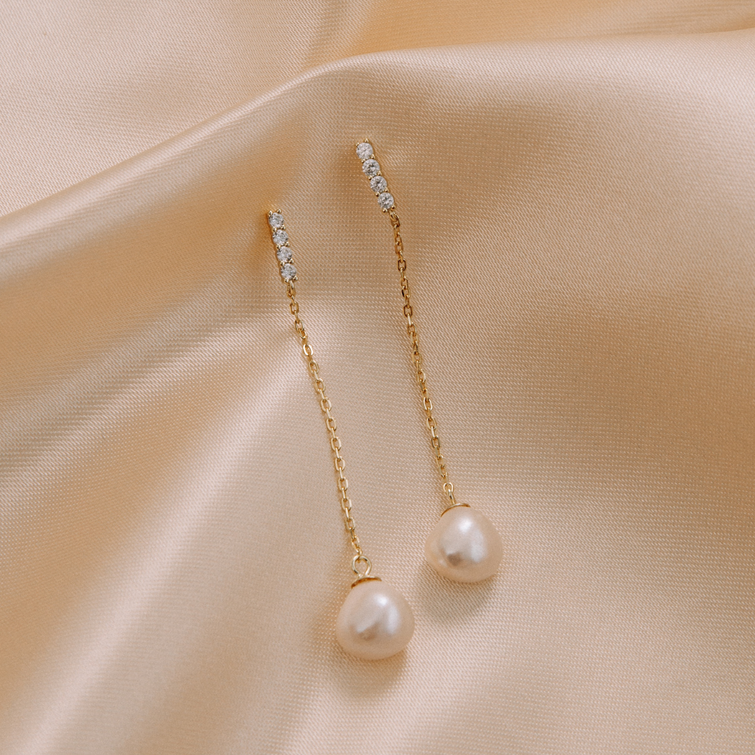 Lora Pearl Drop Earrings 18K