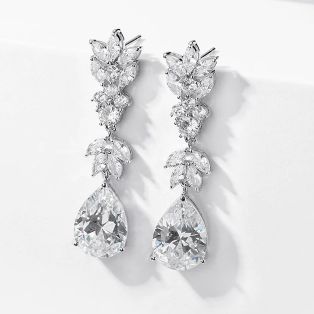 Hué Drop Earrings